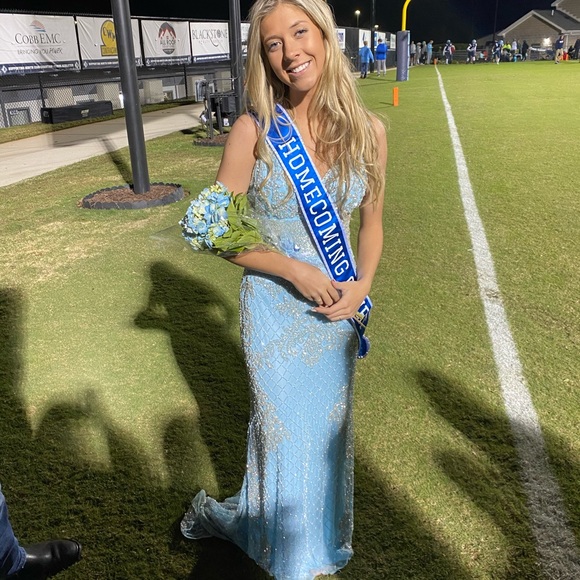 prom dress - Picture 3 of 4